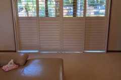 Sliding-Shutter-with-89-Blades-Flat-Stile-ClearView-tilt-rod-Colour-F22-China-Doll-2