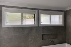 50mm-PVC-Ventian-Express-White-Bathroom