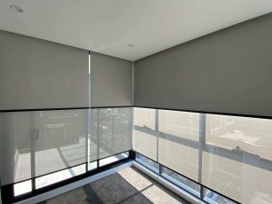 Palm-Beach-Blockout-Gull-and-Corrida-Sunscreen-Steel-with-Black-Ellips-Bottom-Bars-3
