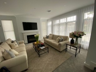 S-Wave-Bali-Snow-Sheer-Curtains-with-a-100mm-Hem-next-to-50MM-PVC-Express-White-Venetians-2