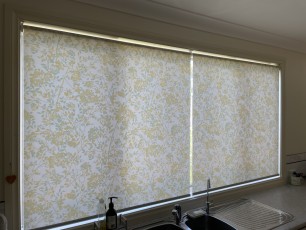 Louvolite-Blossom-Ochre-Oval-Anodised-Bottom-Bar